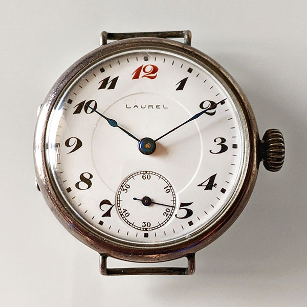 Laurel, the first Seiko wristwatch